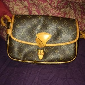 Authentic Louis Vuitton CrossBody Bag